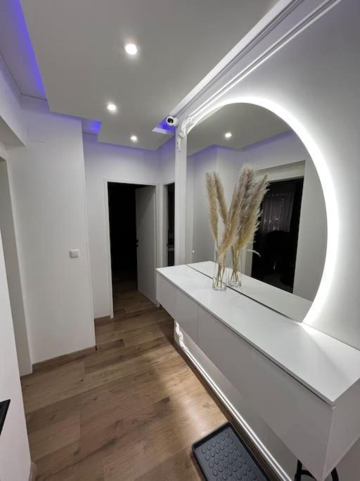 Traum Wohnung Mit Kingsize-Bett Štýrský Hradec Exteriér fotografie